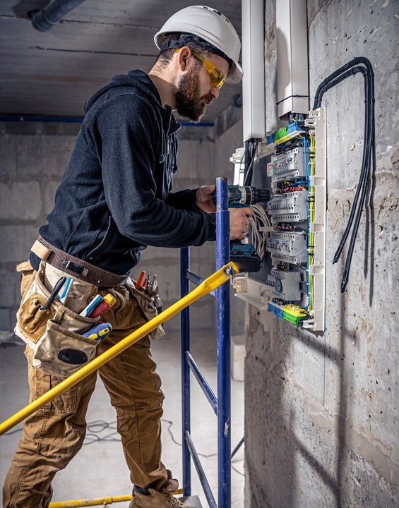 Professional electrician services Dubai