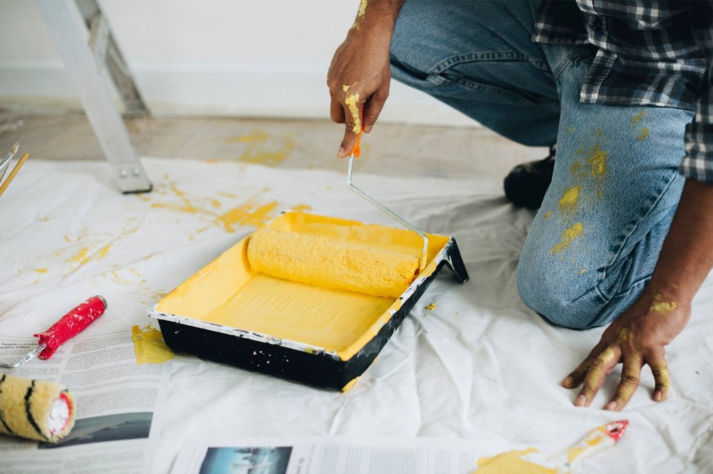 Professional painters in Dubai for residential and commercial painting services